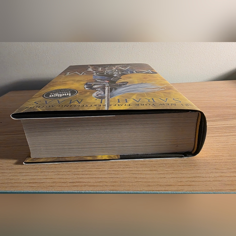 Kingdom of Ash – Out-of-Print Indigo Exclusive Hardcover - Sarah J. Maas - Picture 4 of 8